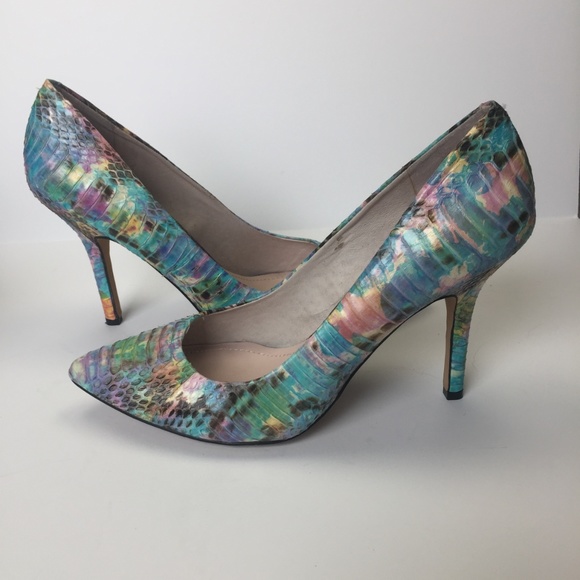 VINCE CAMUTO Hallee Pastel Snakeskin Heels 7.5 EUC - Picture 4 of 8